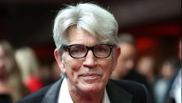 what disease does eric roberts have